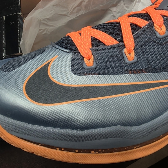 NIKE MAX Lebron XI 11 Low- Men's Size 11 Magnet Grey 642849-002 NIB - Picture 9 of 9